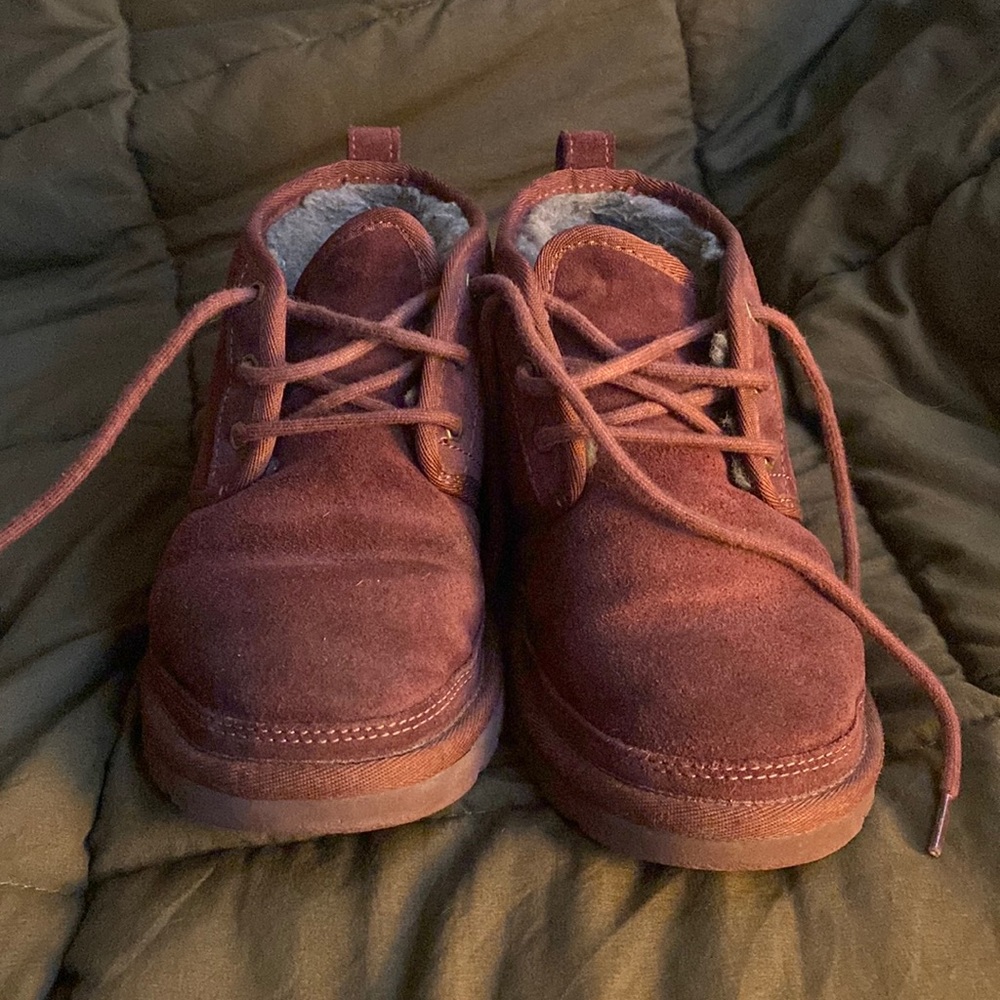 Maroon Man Uggs For Women Size 5